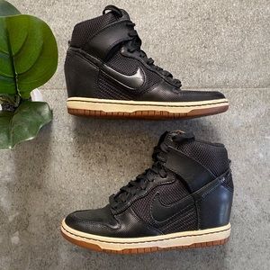 Nike Women’s Dunk Sky Hi size 7 blk wedge sneakers